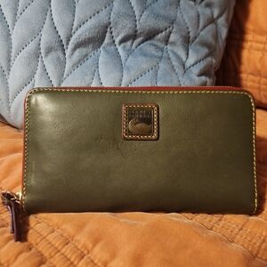 Dooney & Bourke Florentine Fern Leather Wallet